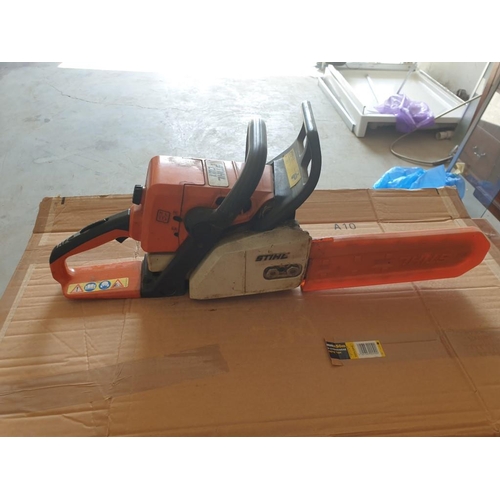 122 - Stihl 021 Petrol Chainsaw, * Basic Test and NOT Running: A/F, spares or repair *, Together with Spar... 