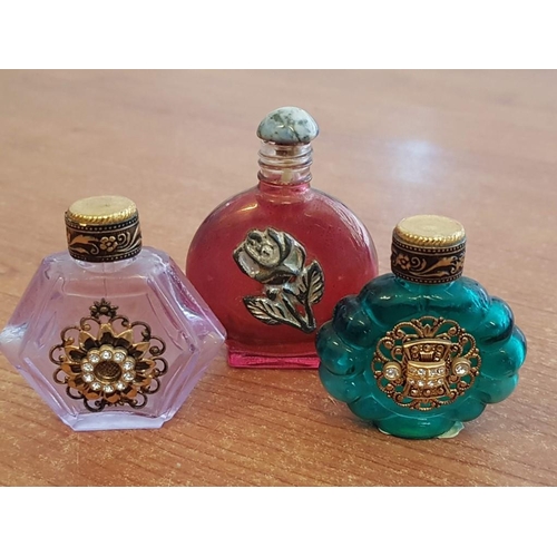 401 - Collection of 10x Colourful Decorative Glass Perfume and Snuff Bottles inc. Lovely Pink Glass Bottle... 