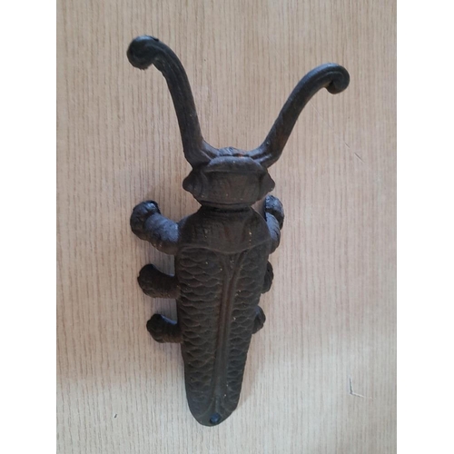 50 - Novelty Garden Themed Toilet Roll Holder and Cast Iron 'Beetle' Shaped Boot Remover (23cm)