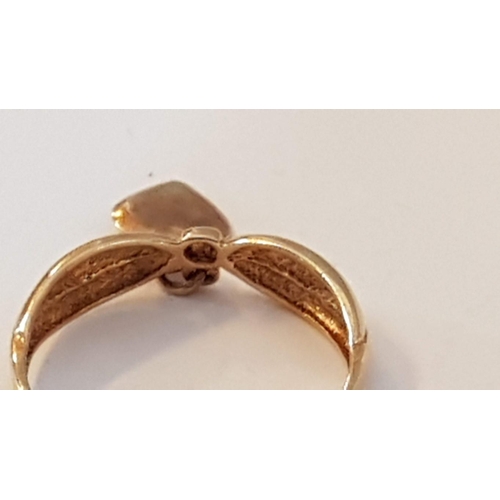 184 - 9ct Gold Ring with Dangling Heart Charm, (Approx. Size: P, 4g)