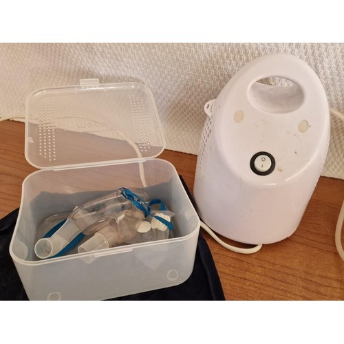 620 - 'Med Family' Aerosol Therapy System / Nebulizer, with Box and Manual, * Basic Test and Working *, To... 