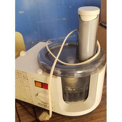 587 - Electric Kitchen Items; Food Processor, Electric Carving Knife, Slicer and Metal Basket (un-tested),... 