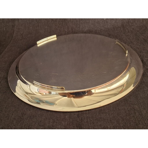 196 - Pair of Yeoman Plate Decorative Silver Plated Round Serving Trays, (Approx. Ø: 29.5cm), (2)