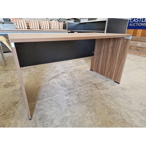 671 - Modern Walnut Effect Rectangular Office Desk, (Approx. 140 x 70cm)