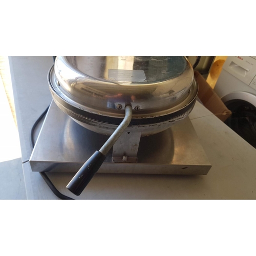 690 - Stainless Steel Commercial Crepe Maker, (Approx. Ø: 40cm), Untested