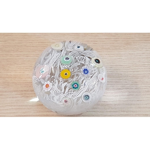 696 - Large Baccarat Style Paperweight, (Approx. Ø: 9cm. H: 7cm)