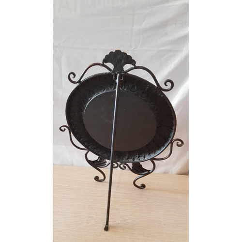 714 - Metal Art; Vintage Style Metal Table Top Decoration (Display), Approx. Ø: 32cm, H: 47.5cm)