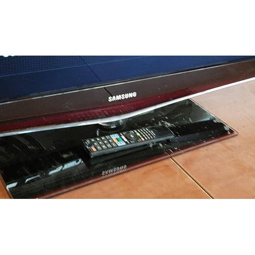 150 - Samsung 55'' Smart TV, (Model: LA55B650T1R), * Basic Test and Working When Lotted *, Together with R... 