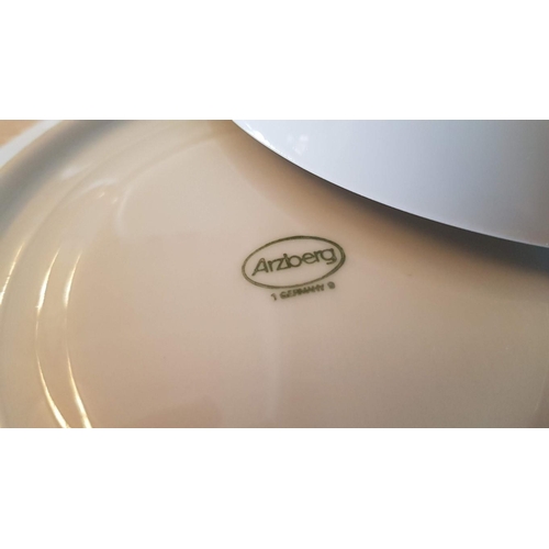556 - 4 x 'Arzberg' Soup Bowls with Saucers, White German Porcelain, (4 + 4)