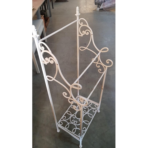 120 - Vintage French Style Bathroom Towel Stand/Rack, White Finished (43 x 108 x 28cm)