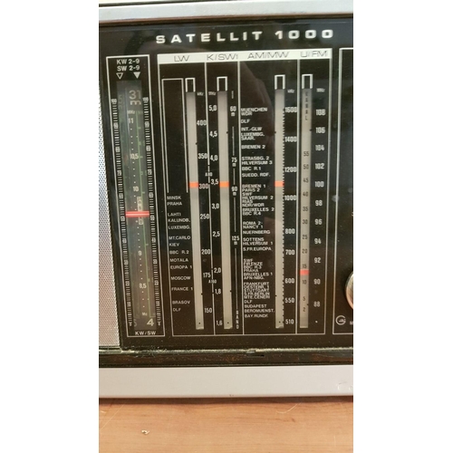 121 - Grundig Satellite 1000 Battery and Mains Power Operated Radio, Has SW, MW,LW plus FM, Working When L... 