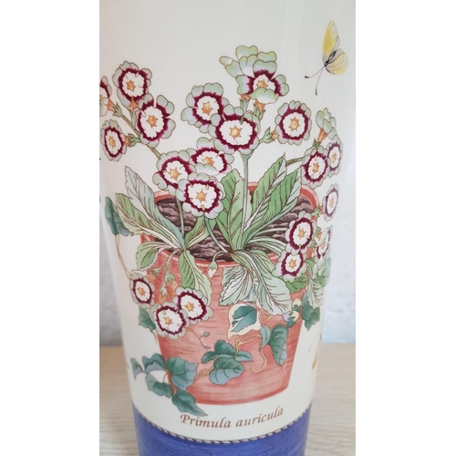 40 - 'Primula Auricula' Tall Wedgwood Flower Vase, Sarah's Garden Queens Ware (Small Chip on Top Rim, 26c... 