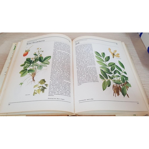 60 - The Royal Horticultural Society Gardeners Encyclopedia of Plants & Flowers, Together with The Illust... 