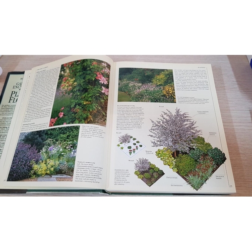 60 - The Royal Horticultural Society Gardeners Encyclopedia of Plants & Flowers, Together with The Illust... 