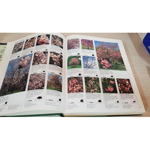 60 - The Royal Horticultural Society Gardeners Encyclopedia of Plants & Flowers, Together with The Illust... 