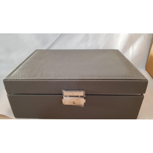 71 - New boxed grey jewellery case with key – 18cm x 23 x 3.5