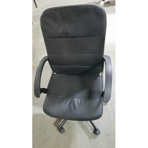 98 - IKEA 'Renberget' Office Swivel Chair (a/f)