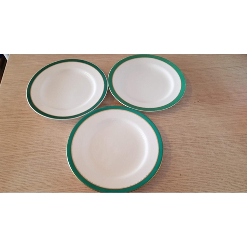 543y - Collection of Vintage Royal Worcester Plates with Green & Gold Rim; 3 x Side Plates (Ø: 20cm), 2 x R... 