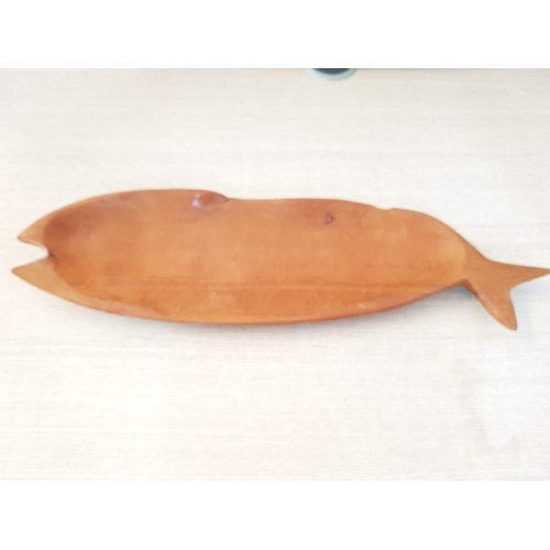 660y - 2 x Wooden Trays with Fish Theme, (Approx. 50 x 13.5cm and 41 x 31cm), (2)