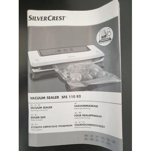 226 - Silvercrest food vacuum bag sealer with 2 x rolls of sealer bags. (basic test and working)