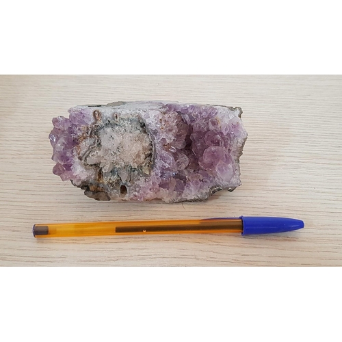 192 - Large Collection of Amethyst Quartz Crystal, (Ranging from 180g - 350g, 6cm to 15cm), (11pcs)