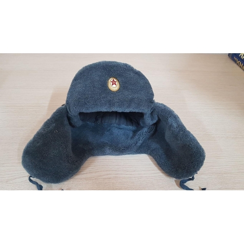 200 - USSR / Russian Army 'Ushanka' Winter Hat, Wool Mixed Fur, with Soviet Army Badge, (Size 58)