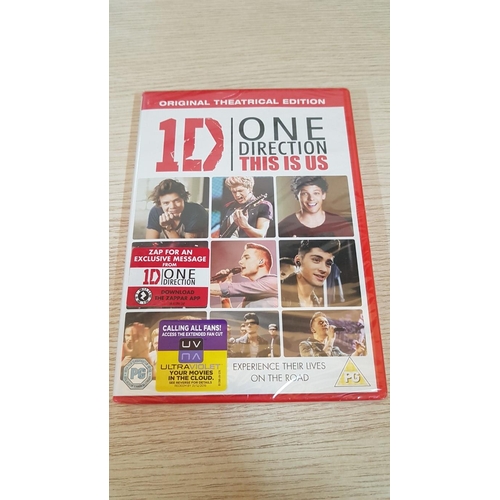 250 - One Direction Accessories; 'This is Us' Documentary, Concert Film DVD, Gift Bag, Lunch Bag and Drink... 