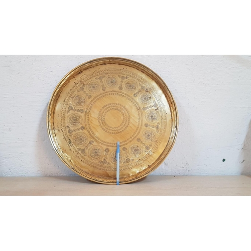 379 - Large Decorative Brass Tray, (Approx. Ø: 47cm)