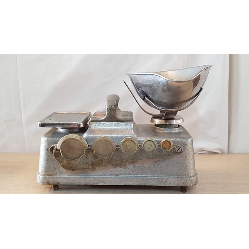 58 - UK made ‘Vandrome & Hart’ cast alloy confectioners’ scales No 284/4277.  From mid 1950’s with comple... 