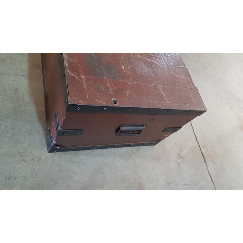 88 - Heavy wooden trunk with metal reinforcements, handles, stay, knob and key – 84cm x 48 x 33