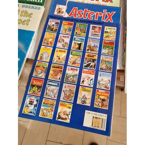 92 - Large Collection of Vintage 'Asterix' Comic Books, Circa 1980's, Approx. 29 Pcs, See Multiple Catalo... 