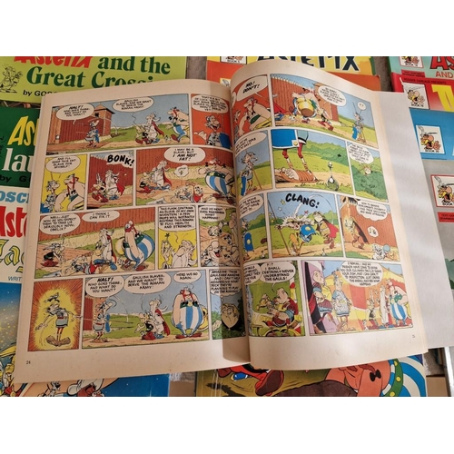 92 - Large Collection of Vintage 'Asterix' Comic Books, Circa 1980's, Approx. 29 Pcs, See Multiple Catalo... 