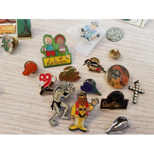 621 - Large Collection of Assorted and Complimentary Buttons, Puns and Badges, (Souvenirs, Clubs and Assoc... 