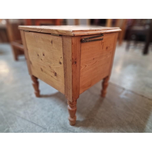 635 - Antique Commode Cabinet / Chamber Pot, with Hinged Top, Lidded Porcelain Bowl and Turned Legs, (Appr... 