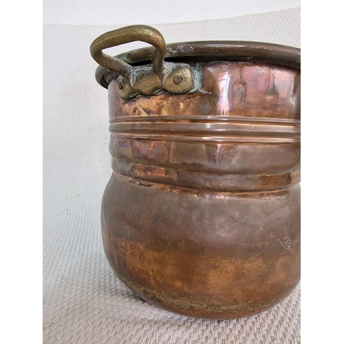 629 - Antique Hand Beaten Copper Pot with Twin Brass Handles, (Approx. Ø: 32cm, H: 29cm)