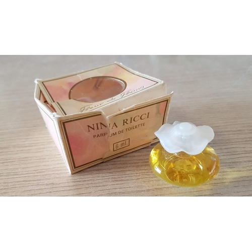 640 - Vintage Mini Perfumes; Dali Nose & Lips and Nina Ricci 'Fleur De Fleurs', (Circa 80's), Together wit... 