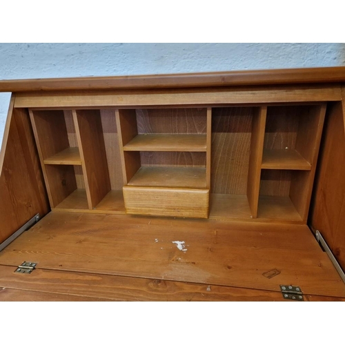 307 - Pine Wood Bureau / Writing Desk with Drop-Down Sloped Front, Fitted Interior Over 5-Dawers, (Approx.... 