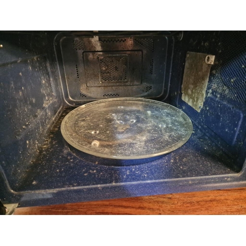 166 - Samsung Microwave, (Model: CE1150R), Silver Colour, (Untested, Requires Cleaning)