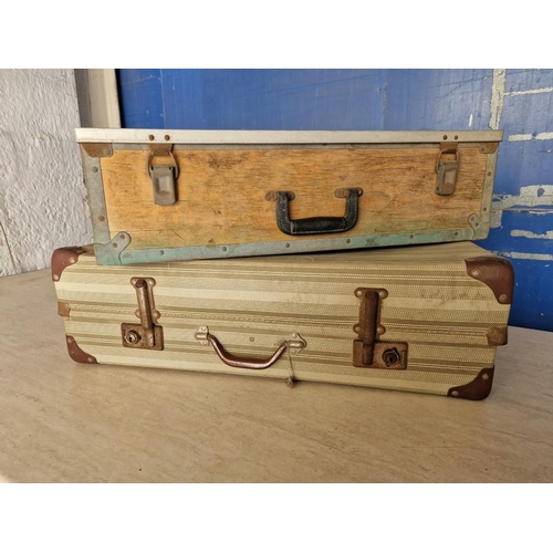 148 - 2 x Vintage Suitcases, (Approx. 71 x 42 x 21cm and 66 x 45 x 19cm), (2)