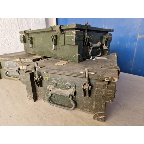 152 - 3 x Vintage Solid Wood Military Artillery Boxes, with Fitted and Padded Interiors, Carrying Handles ... 