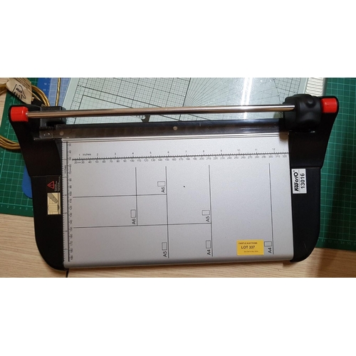 337 - Graphic design board with USB cable to connect to PC together with Tonic Studios cutting mat and two... 