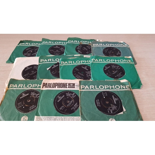 7A - Collection of 14 x The Beatles 45rpm Single Vinyl Records; Apple; Hey Jude, Revolution, and Parlopho... 