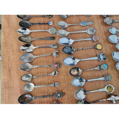 88A - Large Collection of Assorted Souvenir Tea Spoons, From All Around the World, Novelty, Countries / Ci... 