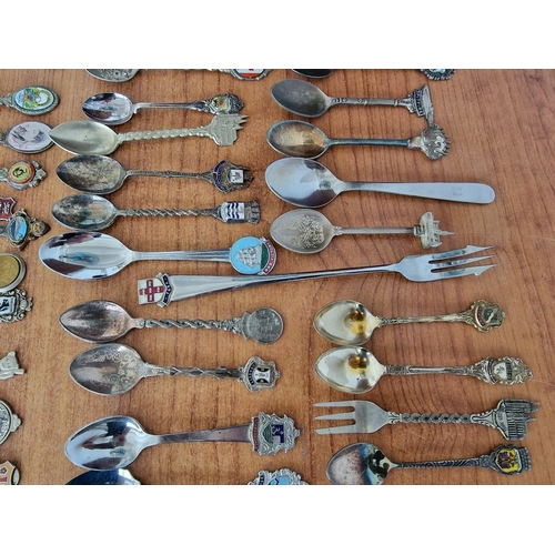 88A - Large Collection of Assorted Souvenir Tea Spoons, From All Around the World, Novelty, Countries / Ci... 