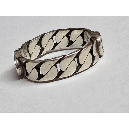 102 - Wide Gucci Interlocking Ring in 925 Sterling Silver, Made in Italy, (Approx. Size: U, 5.9g)