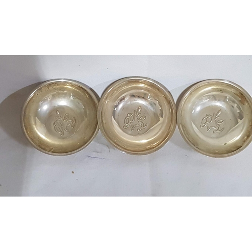 326 - 3 x Matching Vintage Cypriot Silver (Stamped S 830) Small Dishes, Embossed with Initials Greek Lette... 