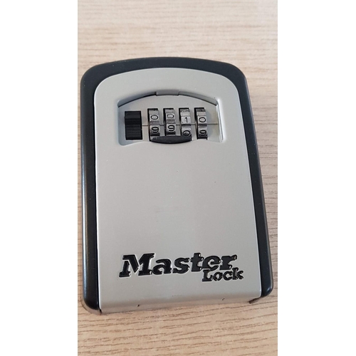 386 - ''Master Lock'' Key Keeper, Model 5401D,  Mini Wall Key Safe.