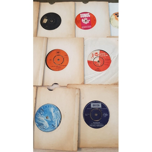 168 - 33 x Vintage Single Vinyl Records with Different Artists and Types of Music and Different Record Lab... 