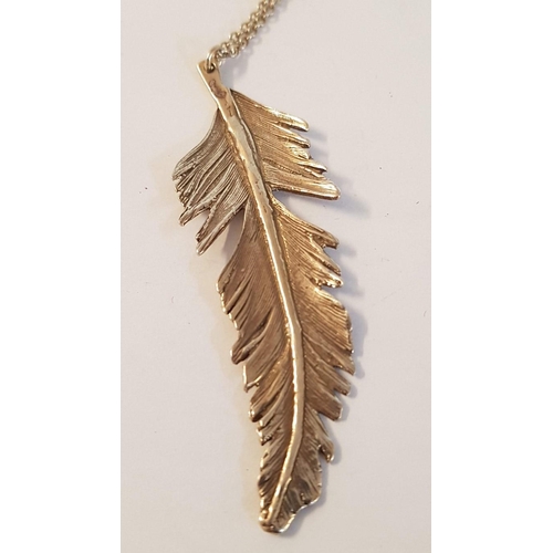 233 - 925 Silver Jewelry; Long Chain with Round Links (L: 78cm) and Big Feather Shape Pendant (L: 6.5cm). ... 