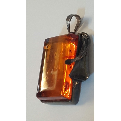 235 - Large Silver (.925) Rectangular, Amber Tone Pendant. (Approx. 2.5cm x 4cm x 0.5cm).